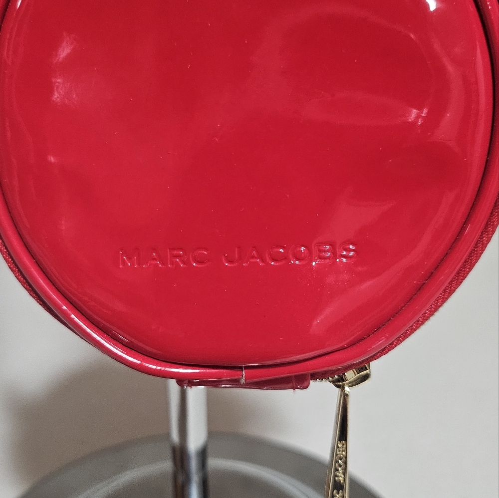NWOT Mini Marc Jacobs round crossbody pouch - Picture 3 of 8